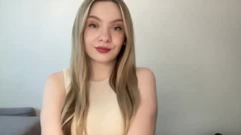 polishangel222 online show from June 20, 2026, 3:48 pm