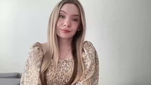 polishangel222 online show from June 21, 2026, 9:34 am