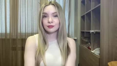 polishangel222 online show from July 8, 2026, 3:38 pm
