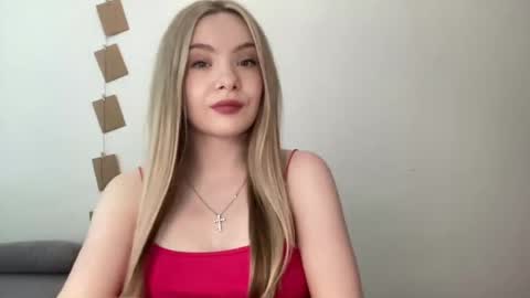 polishangel222 online show from July 14, 2026, 2:12 pm