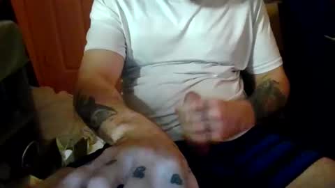 Snapshot of polishrifle3 chatting on November 14, 2025, 7:40 am jaws online show from November 14, 2025, 7:40 am