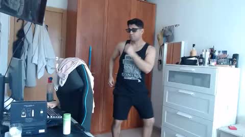 Snapshot of pollitoromantico chatting on March 19, 2026, 12:09 pm pollitoromantico online show from March 19, 2026, 12:09 pm
