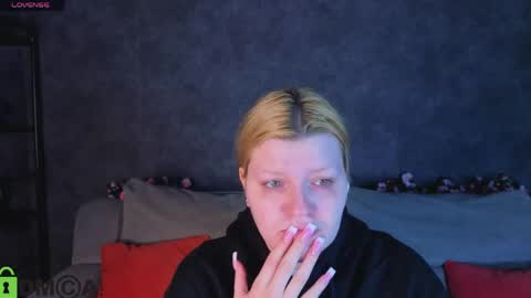 Polly online show from May 19, 2026, 1:11 am