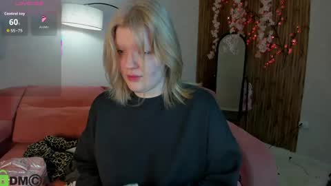 Polly online show from May 24, 2026, 1:10 am