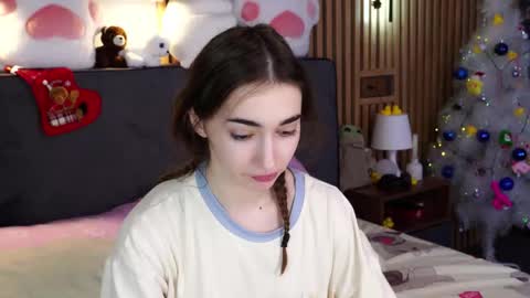 Polly online show from January 12, 2026, 7:24 am