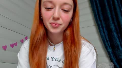 Snapshot of polly_luna chatting on January 20, 2025, 7:46 pm Polly online show from January 20, 2025, 7:46 pm