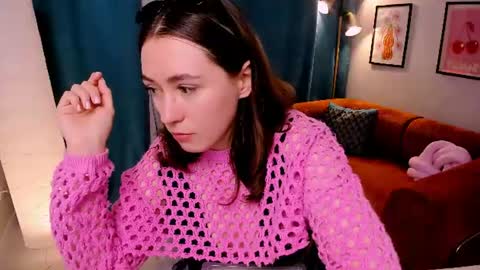 Snapshot of polly_pop_ chatting on July 5, 2026, 4:19 am Polly online show from July 5, 2026, 4:19 am
