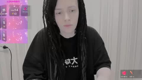 Polly online show from November 30, 2025, 6:39 am