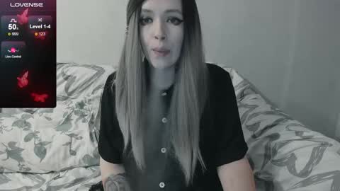 Polly online show from April 15, 2026, 6:26 pm