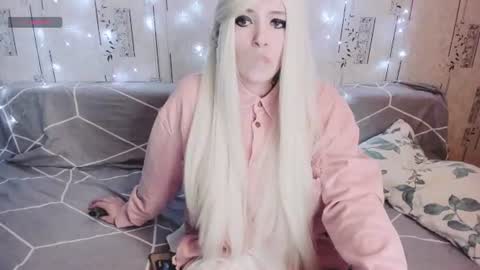 Snapshot of polly_wow chatting on July 30, 2026, 8:08 pm Polly online show from July 30, 2026, 8:08 pm