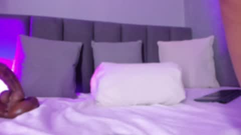 POLLY online show from February 19, 2025, 1:50 pm