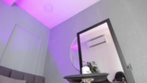 POLLY online show from September 24, 2025, 10:40 am