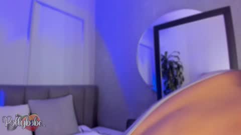 POLLY online show from November 25, 2025, 9:53 am