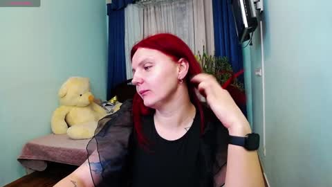 Snapshot of pollygreen chatting on December 2, 2024, 9:02 am Olivia online show from December 2, 2024, 9:02 am