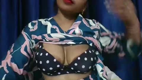 poojalady online show from June 24, 2026, 3:33 pm