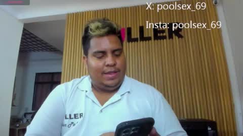 Snapshot of poolsexx_69 chatting on November 26, 2025, 9:38 pm poolsexx_69 online show from November 26, 2025, 9:38 pm