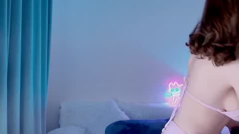 Snapshot of poompoompeach_ chatting on June 25, 2026, 6:51 am Alice online show from June 25, 2026, 6:51 am