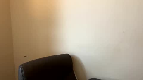 Snapshot of popfizzt chatting on March 10, 2025, 1:10 pm popfizzt online show from March 10, 2025, 1:10 pm