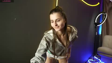 Snapshot of popityan chatting on October 6, 2025, 8:12 am Louise see you on December 1 at 2200 UTC3 online show from October 6, 2025, 8:12 am