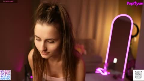Louise  see you on December 1  at 2200 UTC3 online show from May 26, 2026, 10:22 am