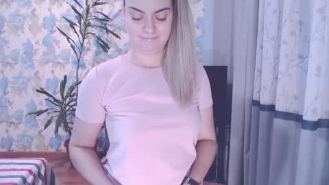 Snapshot of popkornmolli chatting on January 13, 2025, 2:00 pm popkornmolli online show from January 13, 2025, 2:00 pm