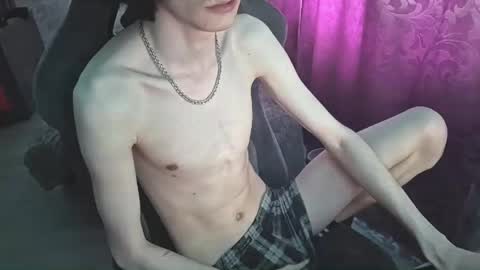 Snapshot of popoul_couple chatting on May 10, 2026, 8:19 am popoul_couple online show from May 10, 2026, 8:19 am