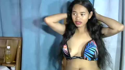 Snapshot of poppy_kelley chatting on March 28, 2026, 4:34 am Lilly online show from March 28, 2026, 4:34 am