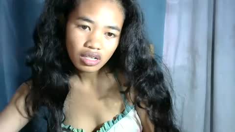 Snapshot of poppy_kelley chatting on May 16, 2026, 4:42 am Lilly online show from May 16, 2026, 4:42 am