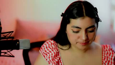 Snapshot of poppykens chatting on May 12, 2026, 9:01 pm Poppy Kensington online show from May 12, 2026, 9:01 pm
