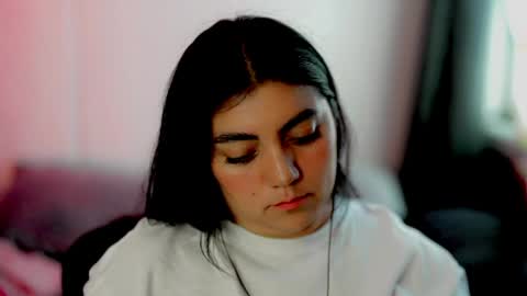 Snapshot of poppykens chatting on May 17, 2026, 8:27 pm Poppy Kensington online show from May 17, 2026, 8:27 pm