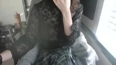 Snapshot of porcelain_tears01 chatting on October 28, 2025, 1:47 pm porcelain_tears01 online show from October 28, 2025, 1:47 pm