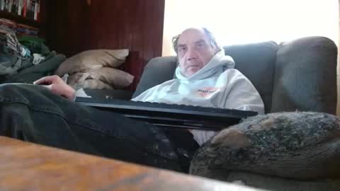 Snapshot of porkingit400 chatting on February 8, 2026, 3:04 pm porkingit400 online show from February 8, 2026, 3:04 pm