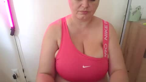 Snapshot of pornbusty chatting on July 22, 2026, 7:00 am MelissOfficial online show from July 22, 2026, 7:00 am
