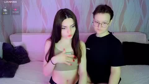 Ana and Tati online show from December 3, 2025, 7:34 pm