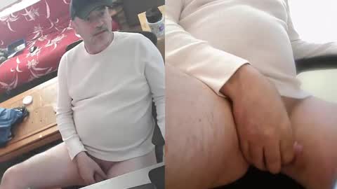 Snapshot of portlandjacob chatting on January 26, 2025, 7:52 pm portlandjacob online show from January 26, 2025, 7:52 pm