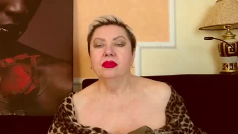 LADY POSH online show from June 19, 2026, 8:12 pm