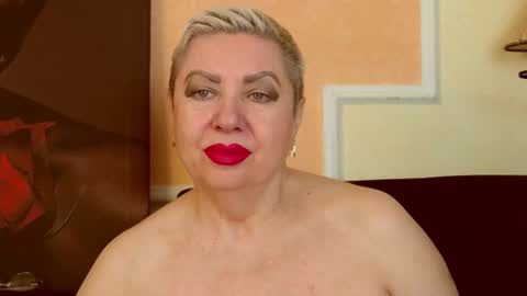 LADY POSH online show from July 24, 2026, 5:49 am