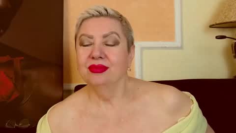 LADY POSH online show from July 28, 2026, 8:12 pm