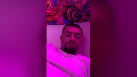 poundtown1996 online show from May 2, 2026, 11:43 pm
