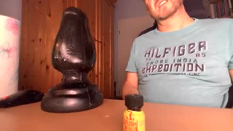 Tom PP online show from September 16, 2025, 1:06 am