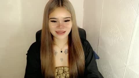 MAXXINE online show from February 22, 2025, 9:56 am