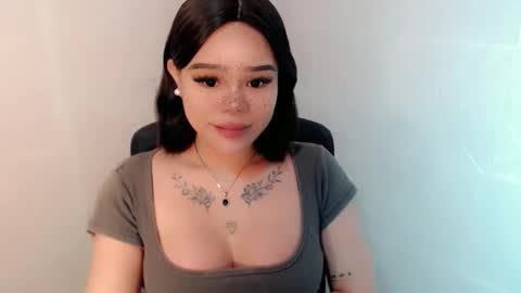 MAXXINE online show from November 19, 2025, 3:39 am