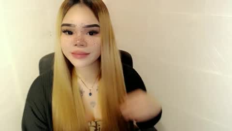 MAXXINE online show from February 16, 2026, 3:57 am