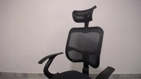 Plux online show from February 9, 2025, 5:19 am