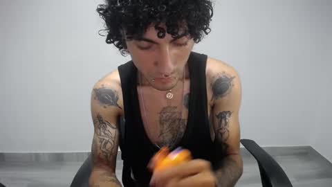 Plux online show from March 4, 2025, 7:19 am