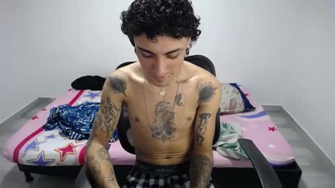 Plux online show from October 29, 2025, 3:58 pm