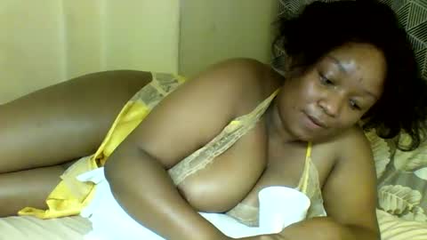 Snapshot of prettie_diva0 chatting on November 28, 2025, 12:57 am Prettie diva online show from November 28, 2025, 12:57 am