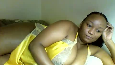 Snapshot of prettie_diva0 chatting on December 23, 2025, 12:30 am Prettie diva online show from December 23, 2025, 12:30 am
