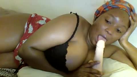 Snapshot of prettie_diva0 chatting on January 14, 2026, 9:52 pm Prettie diva online show from January 14, 2026, 9:52 pm