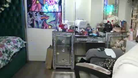 Yasmine pretty online show from March 21, 2026, 5:34 am